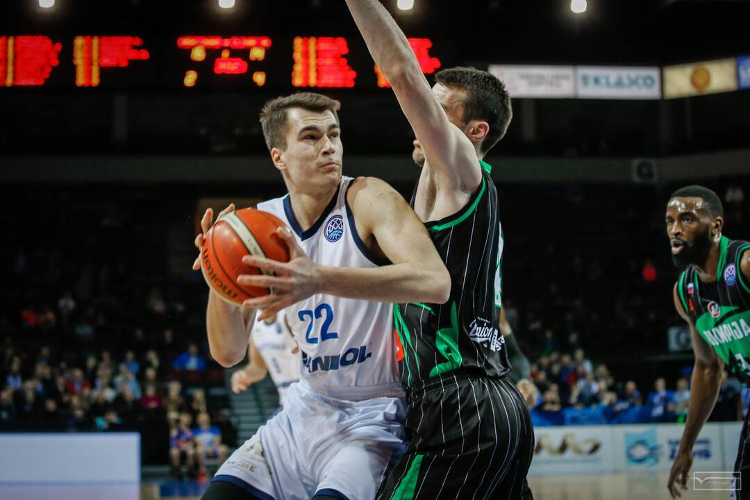  Neptūnas - Petrol Olimpija 82:74