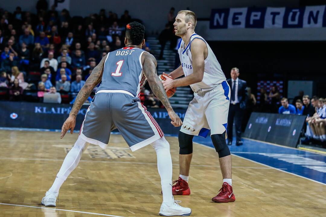 "Neptūnas" - Strasbūro SIG 73:68