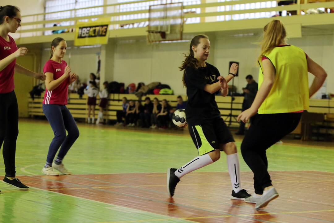 "Lady-Golo" salės futbolo turnyras