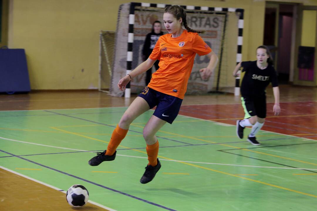 "Lady-Golo" salės futbolo turnyras
