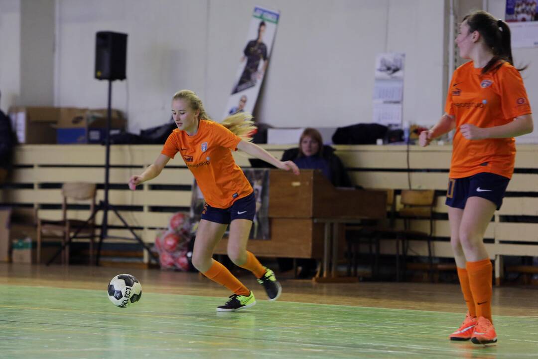 "Lady-Golo" salės futbolo turnyras
