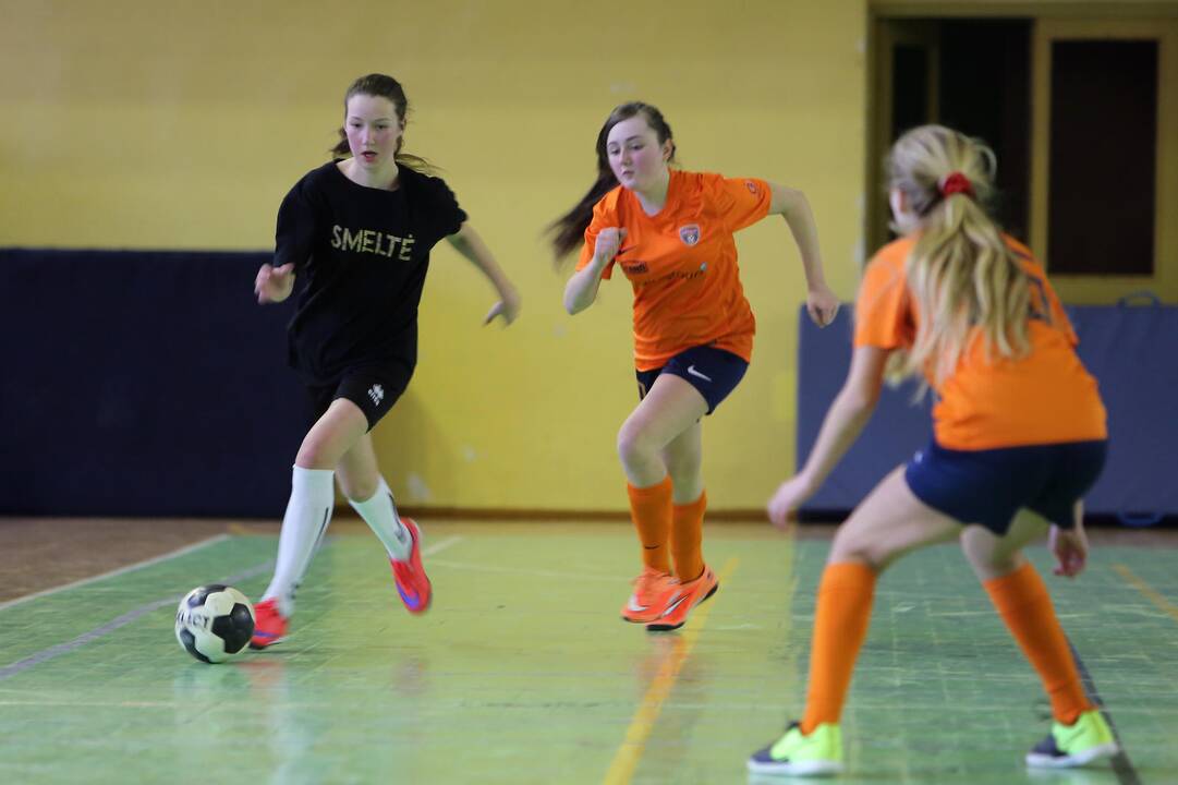 "Lady-Golo" salės futbolo turnyras