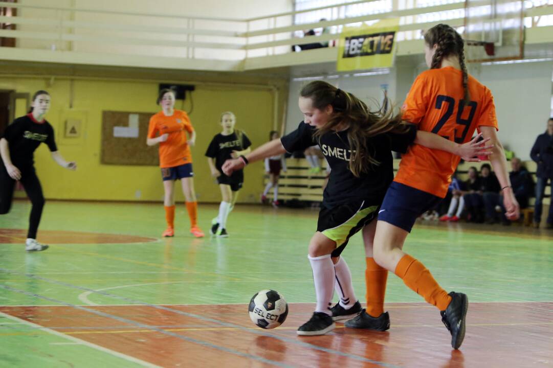 "Lady-Golo" salės futbolo turnyras