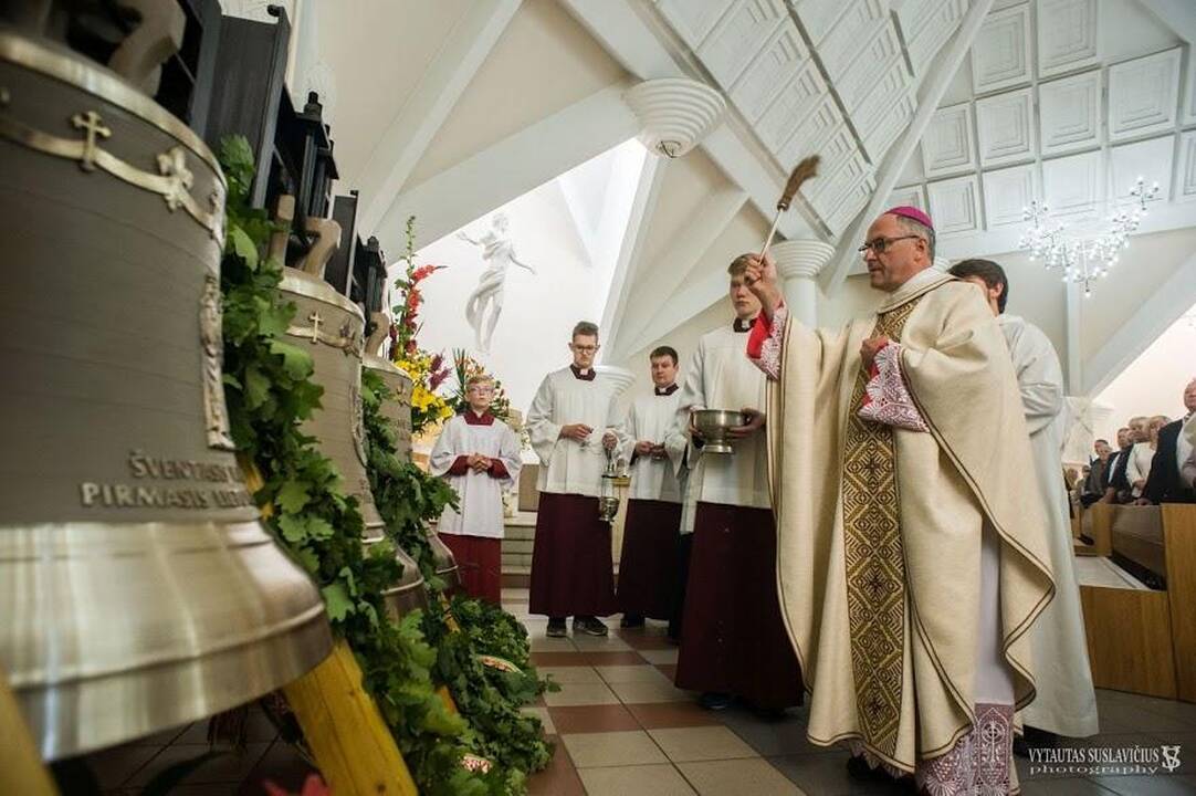 Elektrėnų bažnyčios naujieji varpai