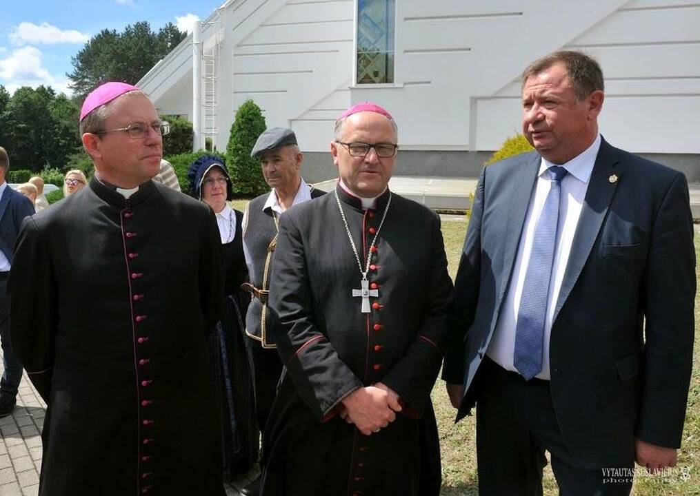 Elektrėnų bažnyčios naujieji varpai