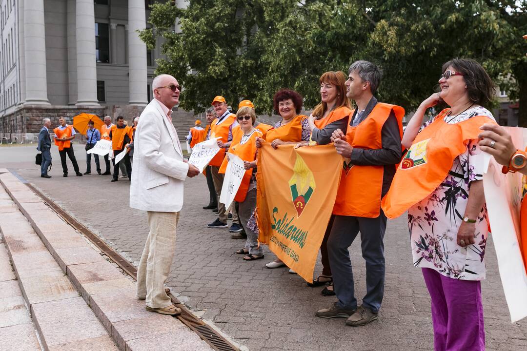 „Solidarumas“ protestavo prieš mokesčių reformą