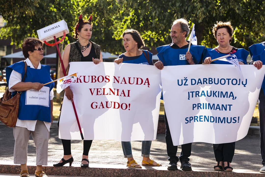 Profesinių sąjungų protestas prie Seimo