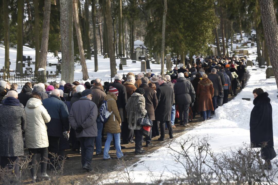 Operos grando V. Noreikos laidotuvės