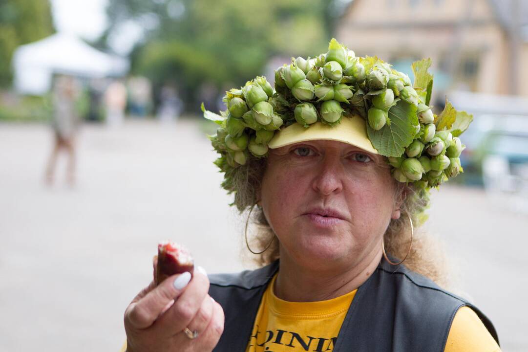 „Pakalnutės uogos“ šventė botanikos sode
