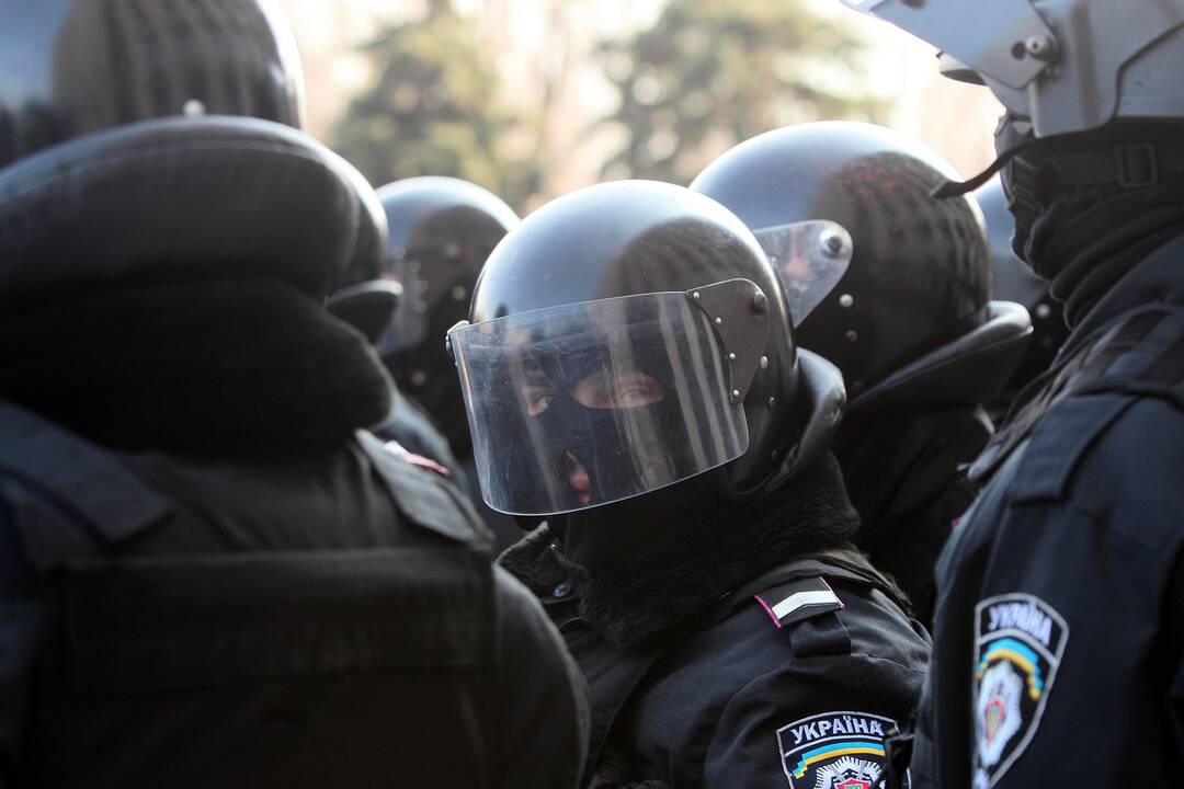 Ukrainoje – protestai priešingose barikadų pusėse