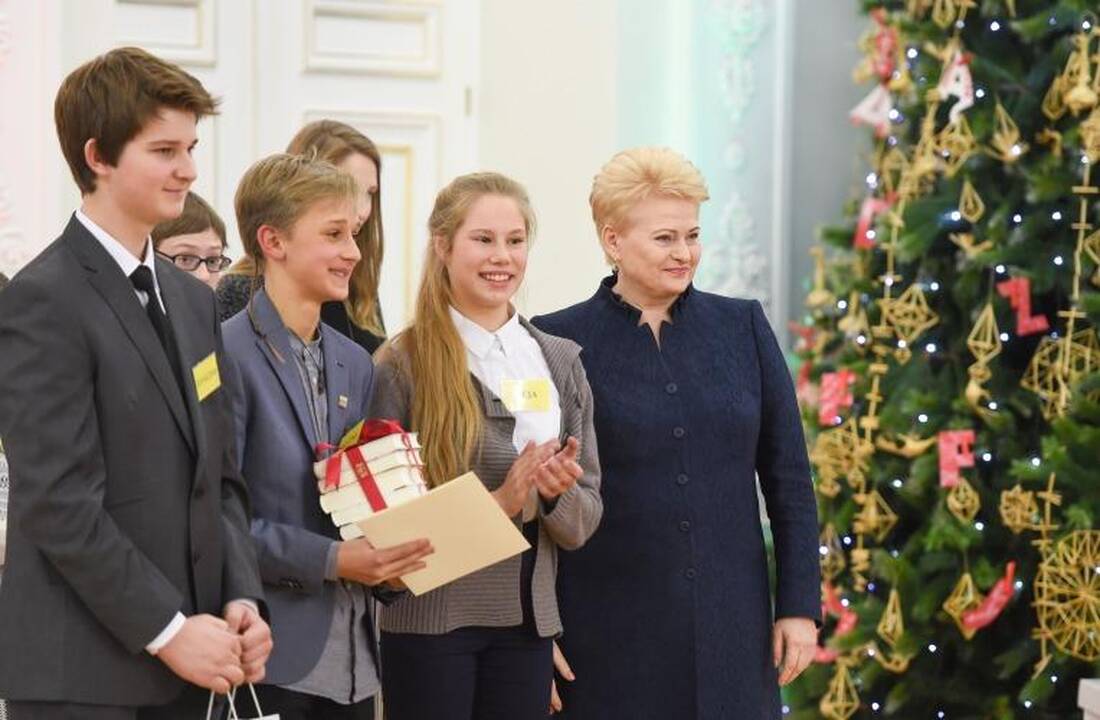Prezidentė paskelbė „Knygų Kalėdų“ pradžią