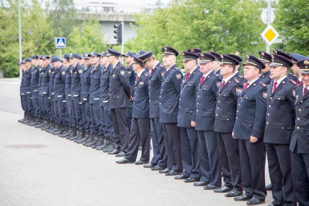 Lietuva Moldovai perduoda 10 gaisrinių automobilių