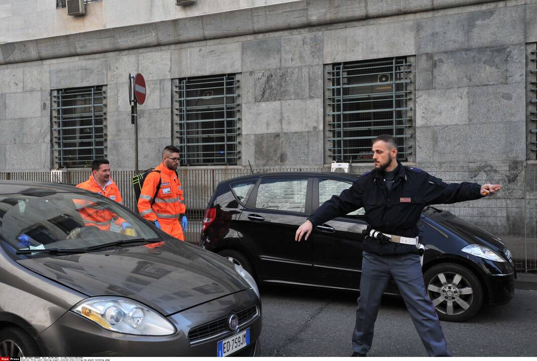 Šaudynės Milano teisme