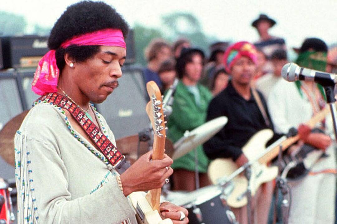 „Rolling Stone“ geriausiu visų laikų gitaristu paskelbė J.Hendrixą