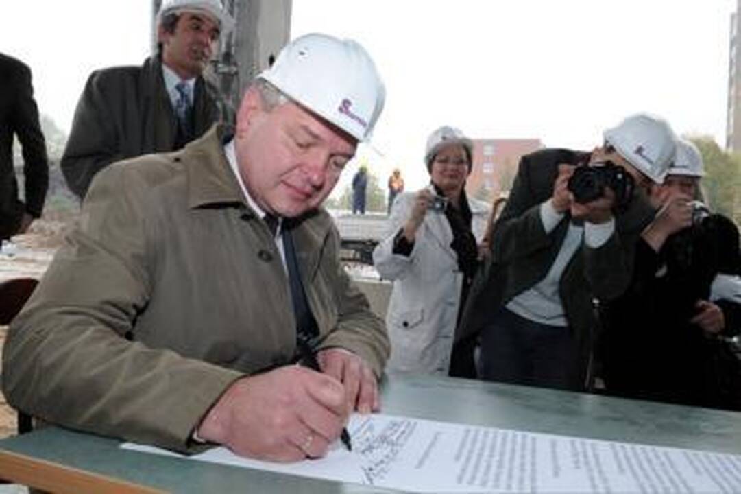 Alytaus miesto savivaldybės tarbos opozicija užsimojo perimti valdžią į savo rankas