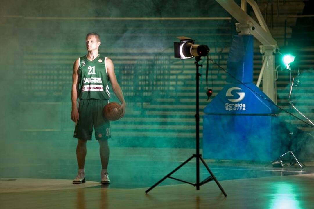 Žalgiriečių fotosesija: be grimo, bet su pakilia nuotaika