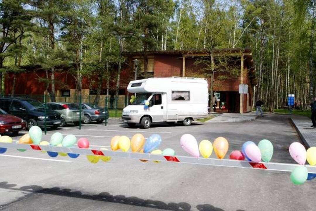 Dėl „Pajūrio kempingo“ namelių – įtarimai