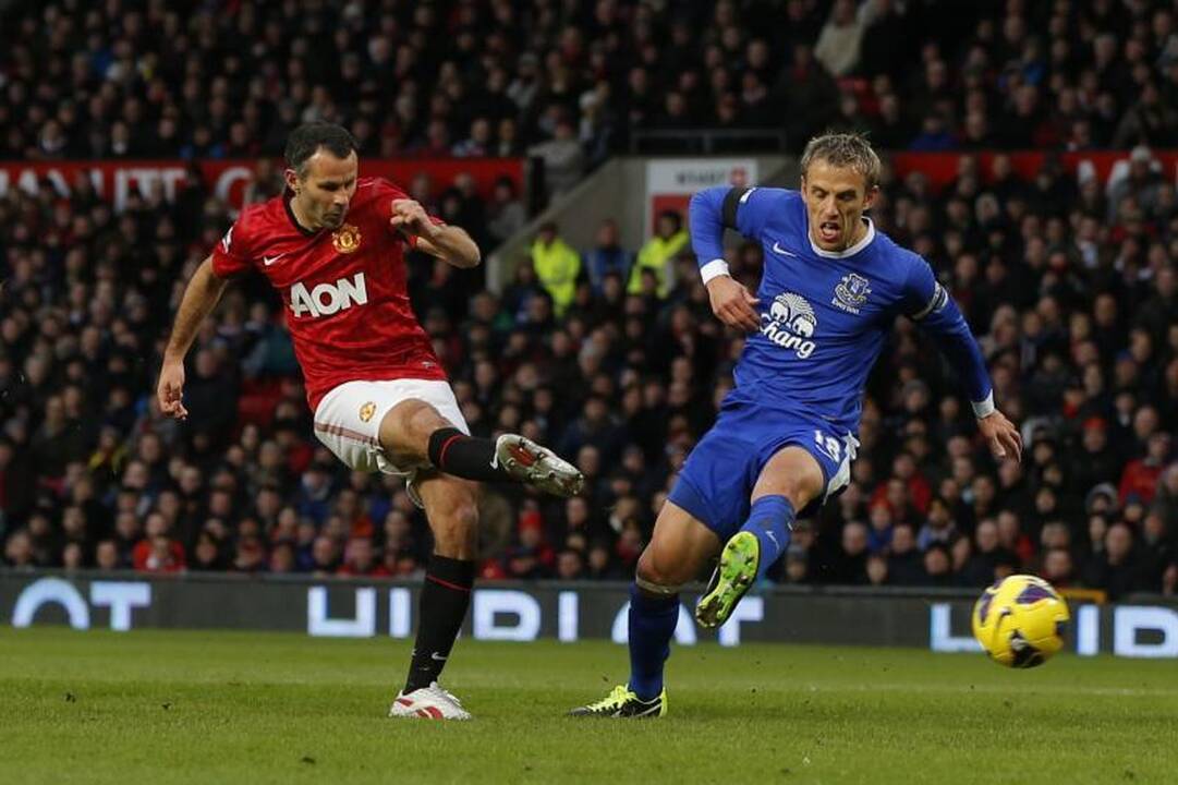 „Manchester United“ artimiausią persekiotioją lenkia jau 12 taškų