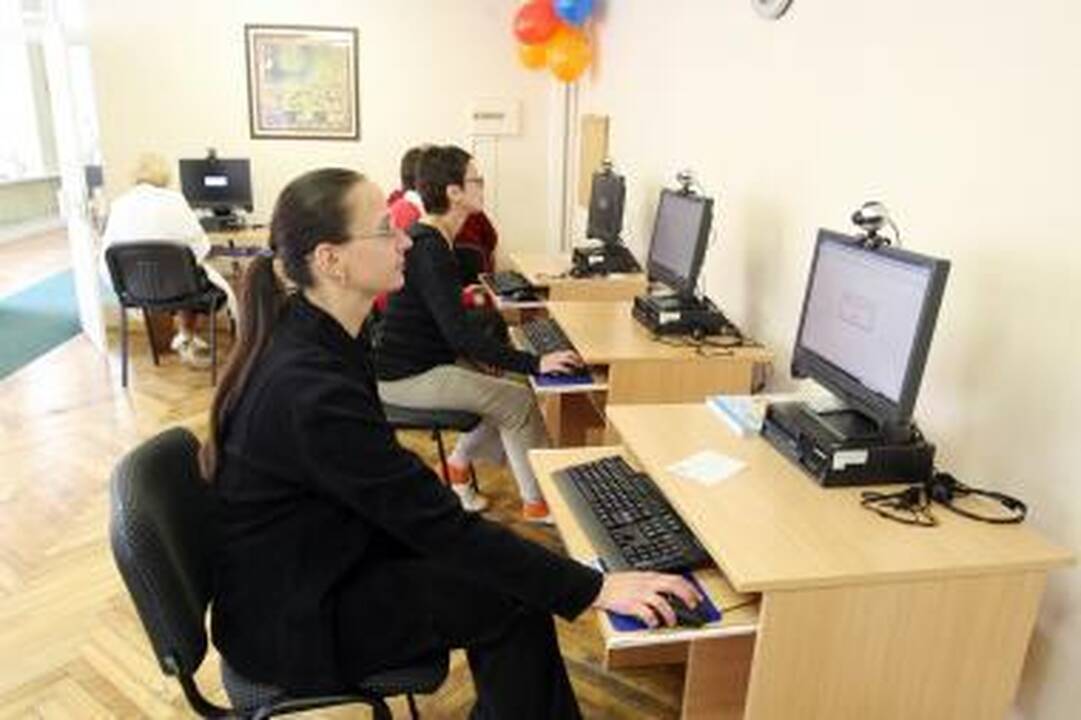 Ieškantiems darbo gyventojams į pagalbą skuba bibliotekos