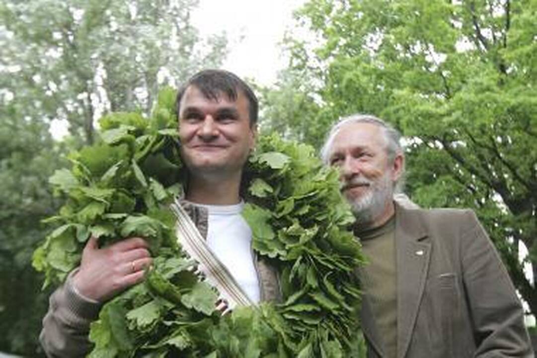 45-asis „Poezijos pavasario“ laureatas - eiliuojantis žurnalistas