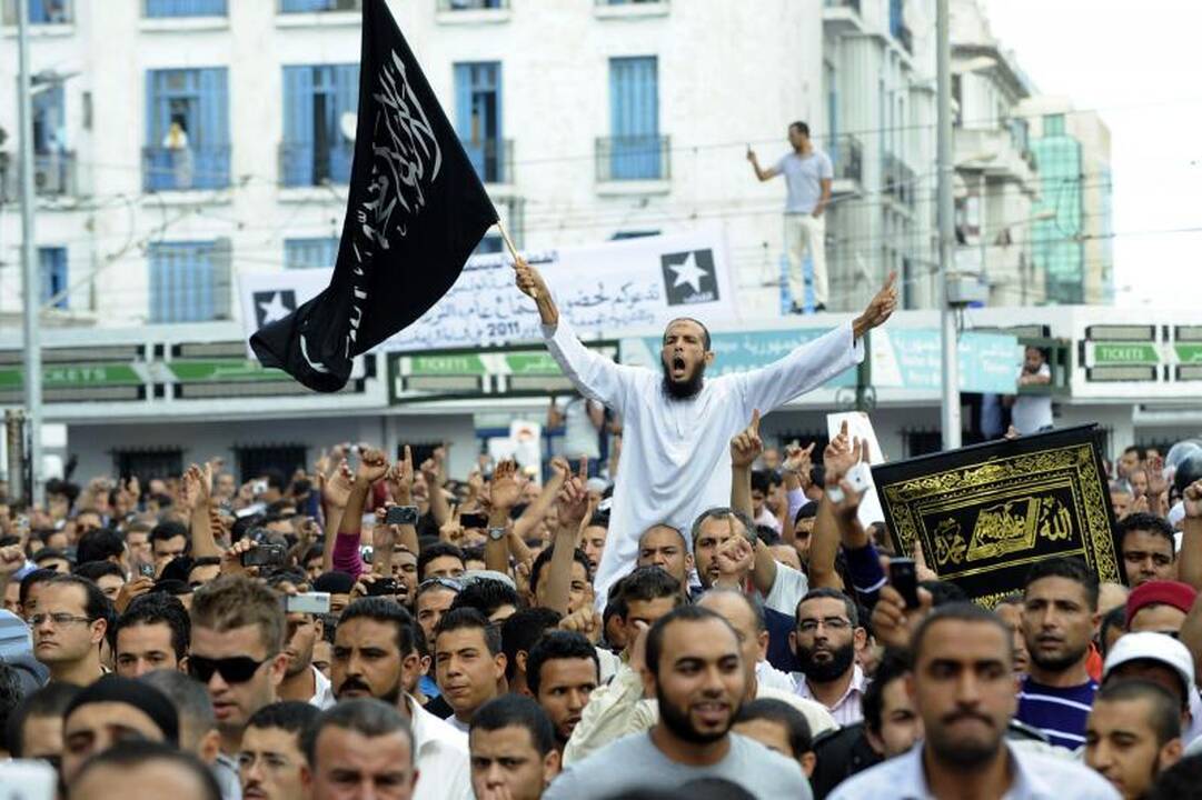 Tuniso islamistai skelbia per rinkimus gavę daugiausiai balsų