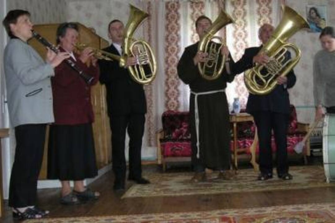 Žemaičių Kalvarijos Kalnai – su Dapšauskų šeimos orkestru