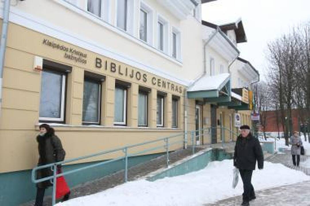 Bažnyčiai paaukotus tūkstančius pasisavino buhalterė
