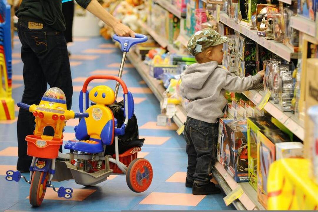 Už prekybą pavojingais kiniškais žaislais – 5 tūkst. litų bauda