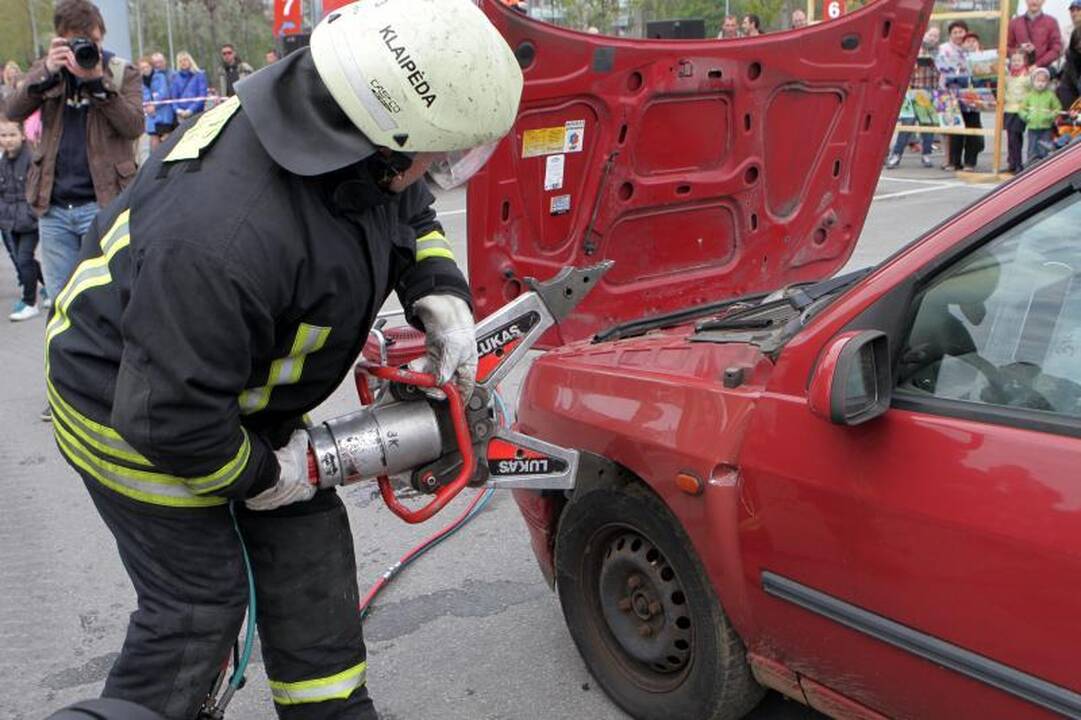 Ugniagesiai šventė kartu su miestiečiais