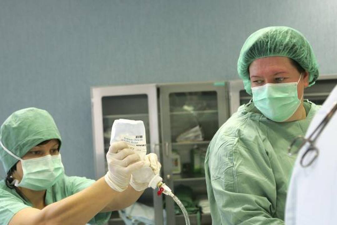 Lietuvos medikai ryžosi sudėtingai inkstų persodinimo operacijai