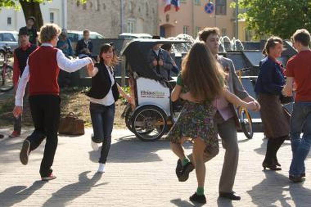 "Tamsta" kviečia į šokio sūkurį
