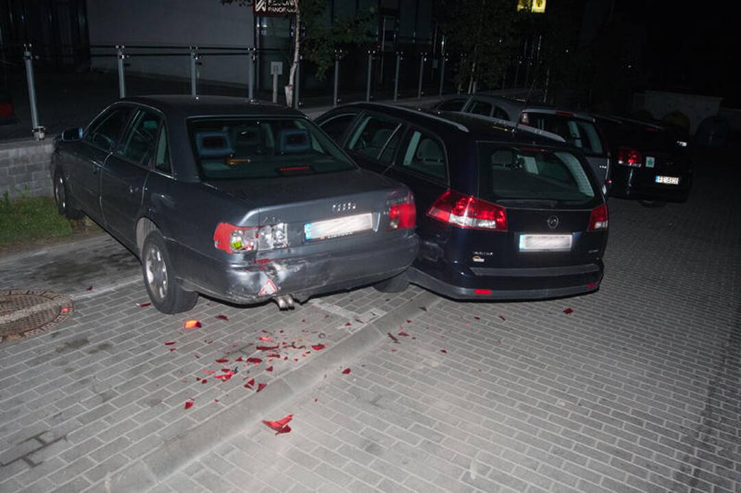 Automobilio statymo naktį atbulai ypatumai