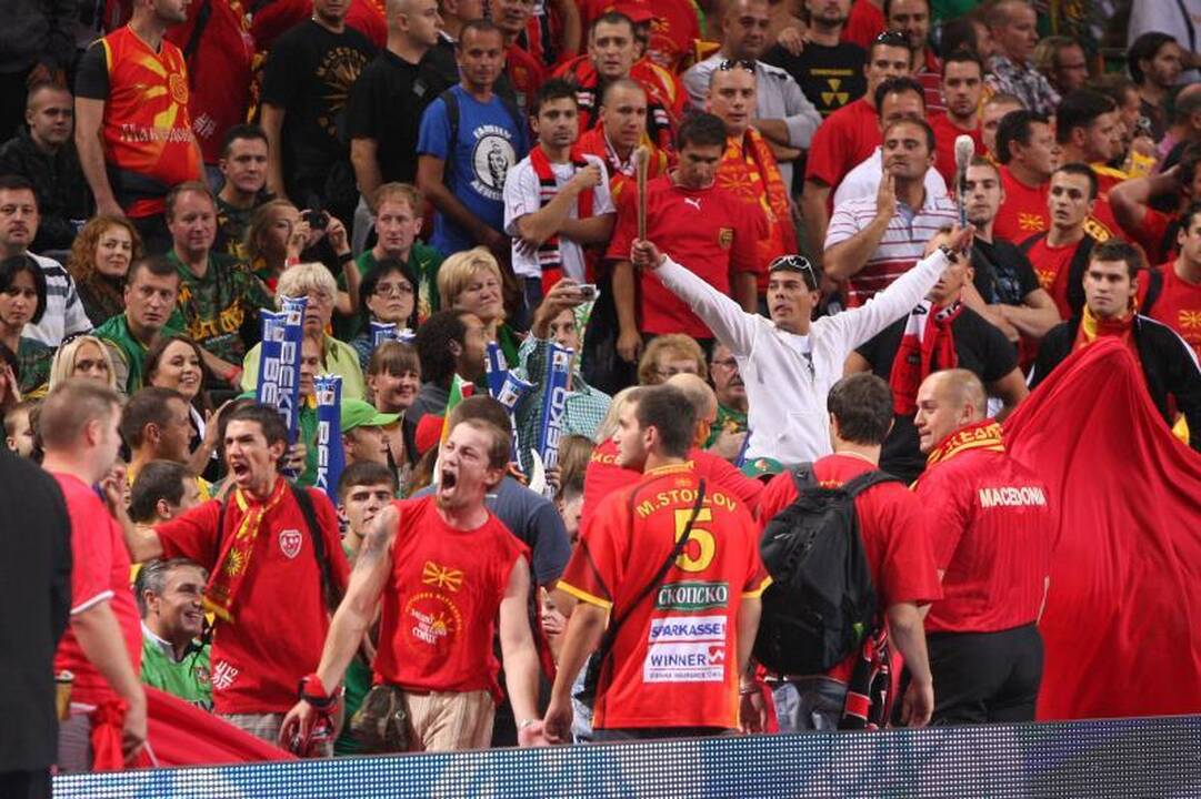 Lietuvos ir Makedonijos sirgalių konfliktą įžiebė per didelė vėliava
