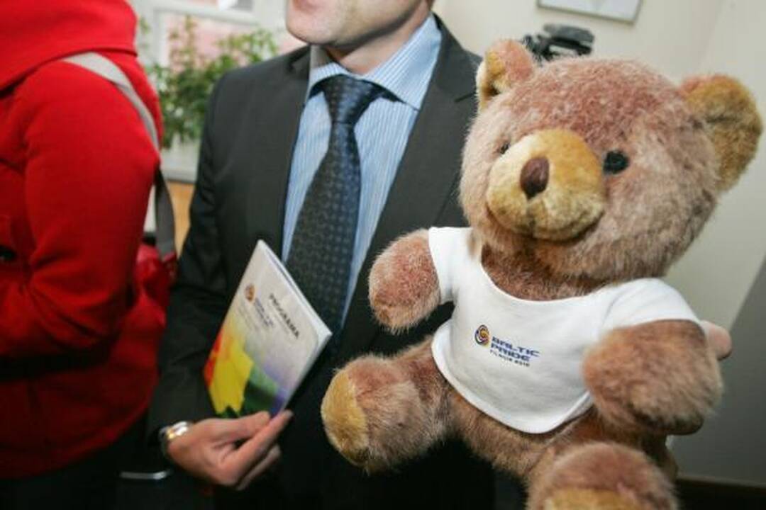Homoseksualai prie Seimo protestuos bučiuodamiesi