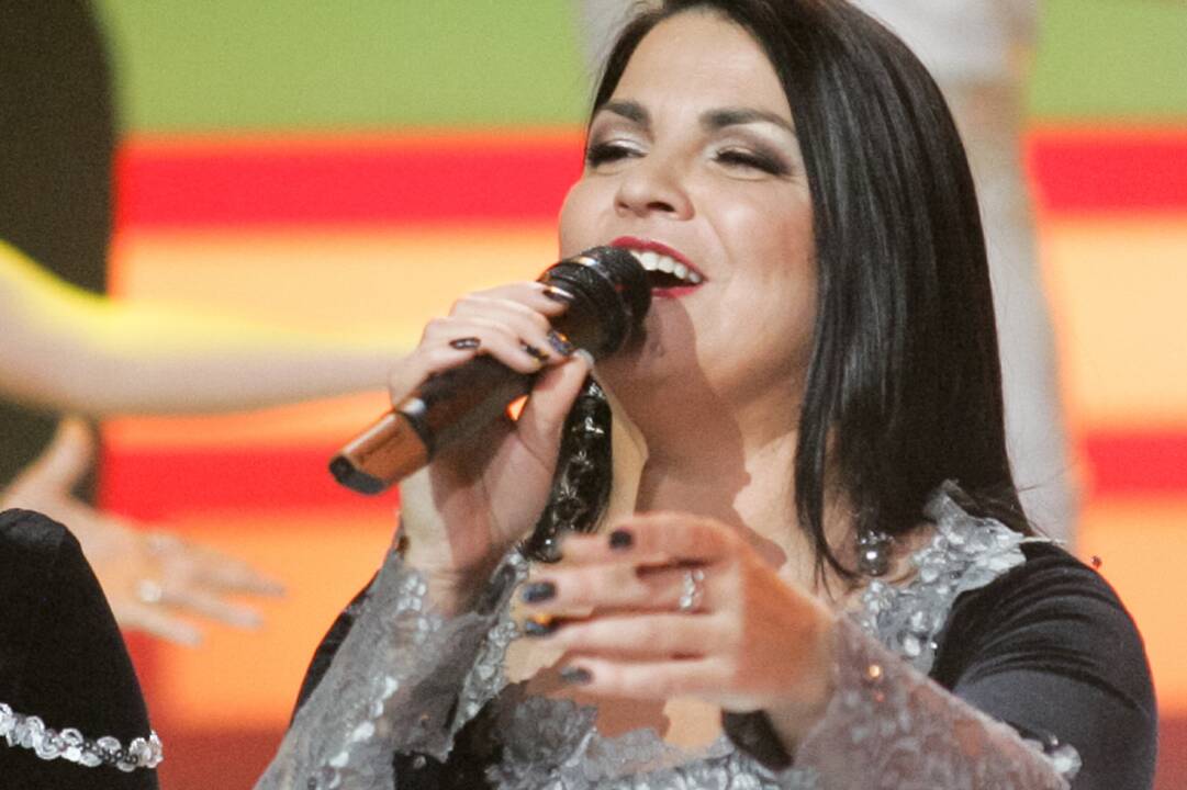 Dainininkė Giulija sceną gali iškeisti į praktinės magijos užsiėmimus?