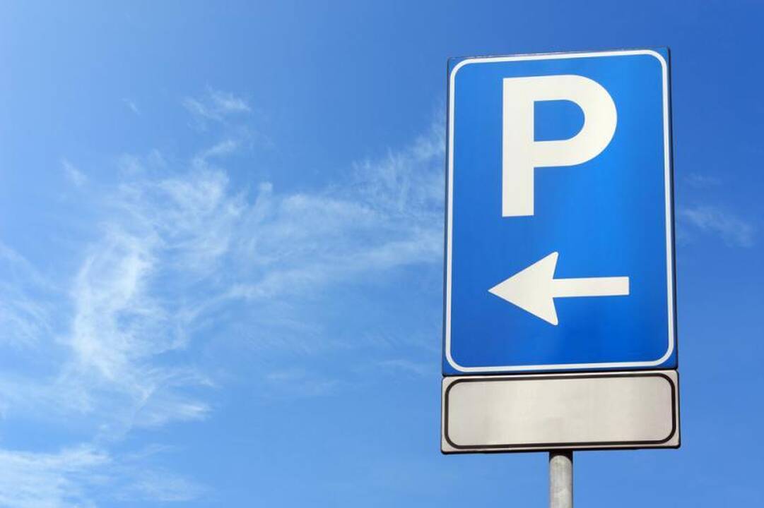 Vairuotojams – daugiau baudų už ne vietoje pastatytą automobilį