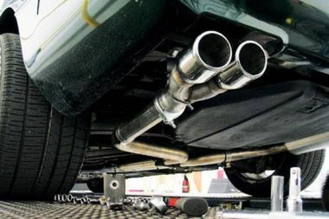 "Autoūkis" kaltino Seimo kanceliariją konkurencijos ribojimu, taryba tyrimo nepradės