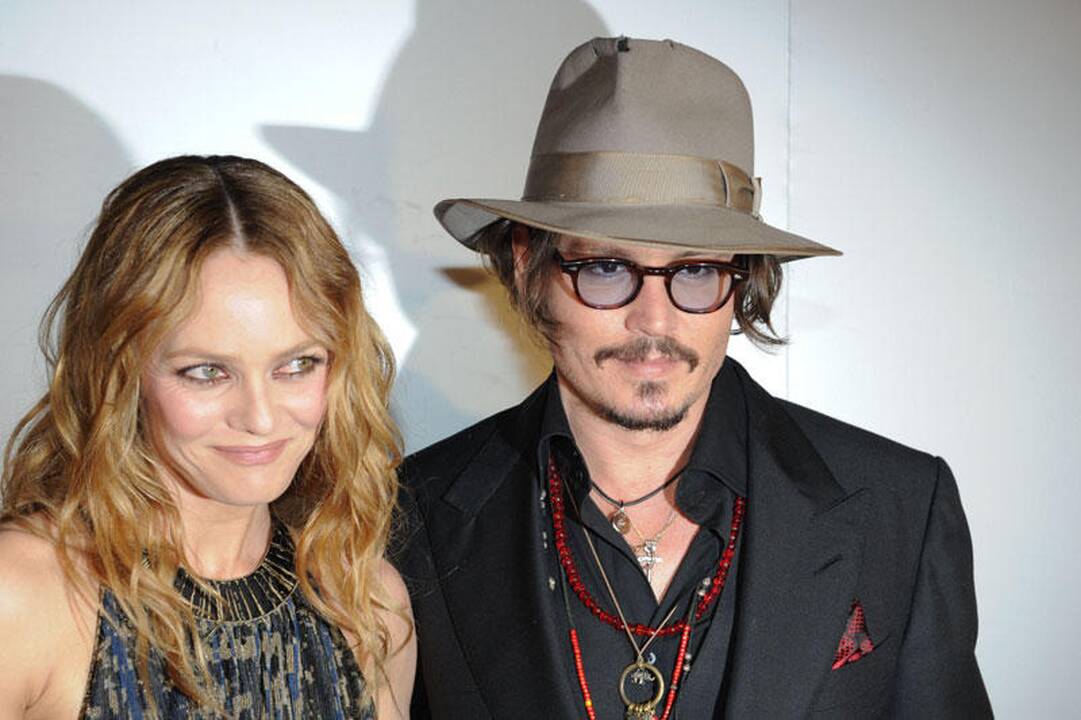 Johnny Deppas ir Vanessa Paradis po 14 metų „draugiškai“ išsiskyrė