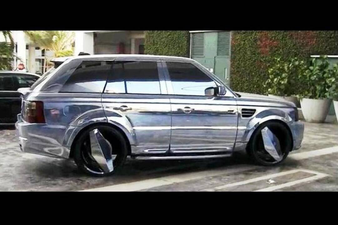 Išrinktas nestilingiausias „Range Rover“ visureigis