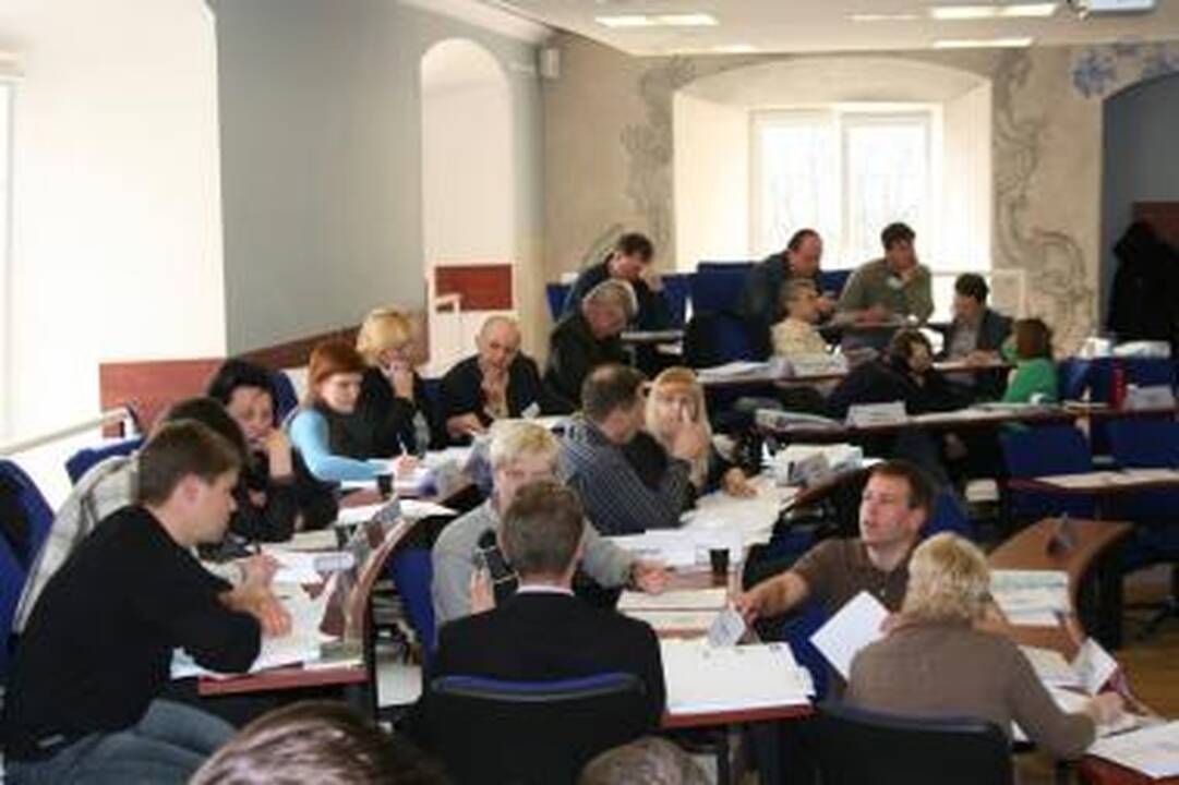 Laikinai nedirbantys vadovai teiks greitąją pagalbą verslui