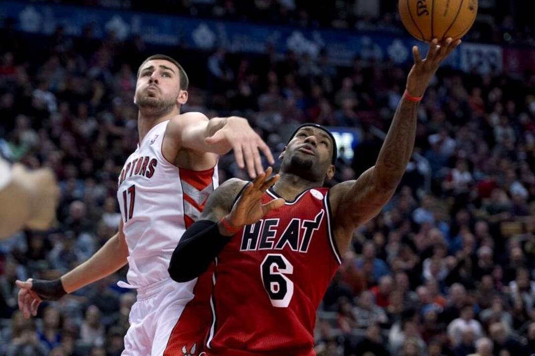 NBA savaitė: D.Motiejūno rekordas, J.Valančiūno sugrįžimas ir kita