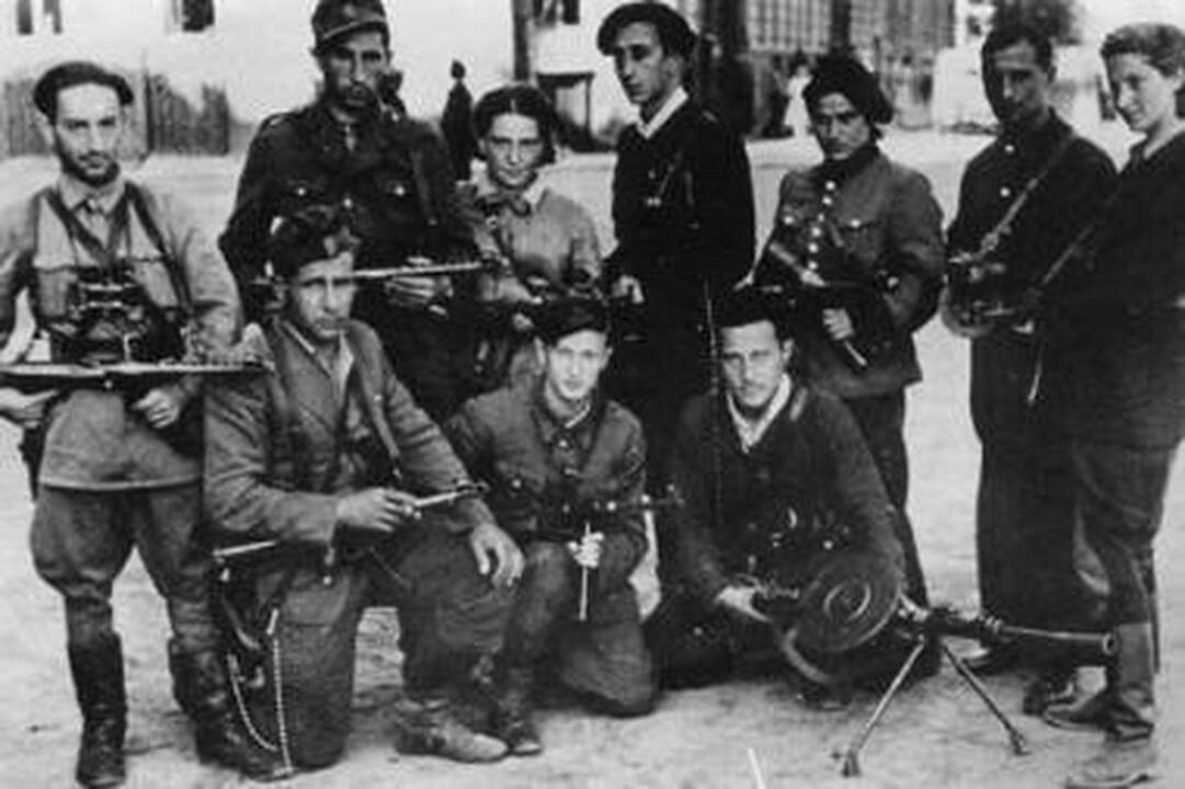 Pirmą kartą išleistos humoristinės pokario partizanų dainos