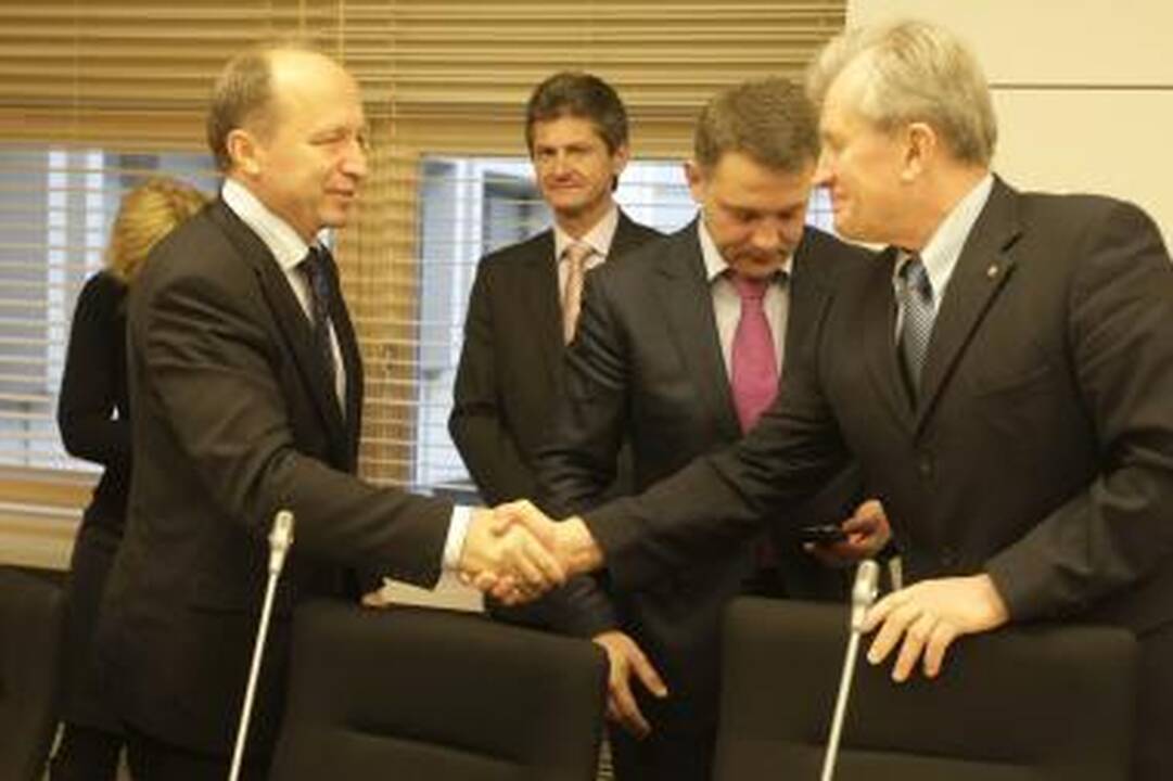 Partijos nesutaria dėl antikrizinių priemonių