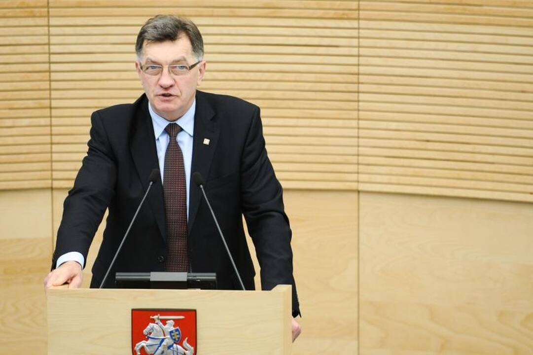 A.Butkevičius: pradėsime grąžinti sunkmečio skolas