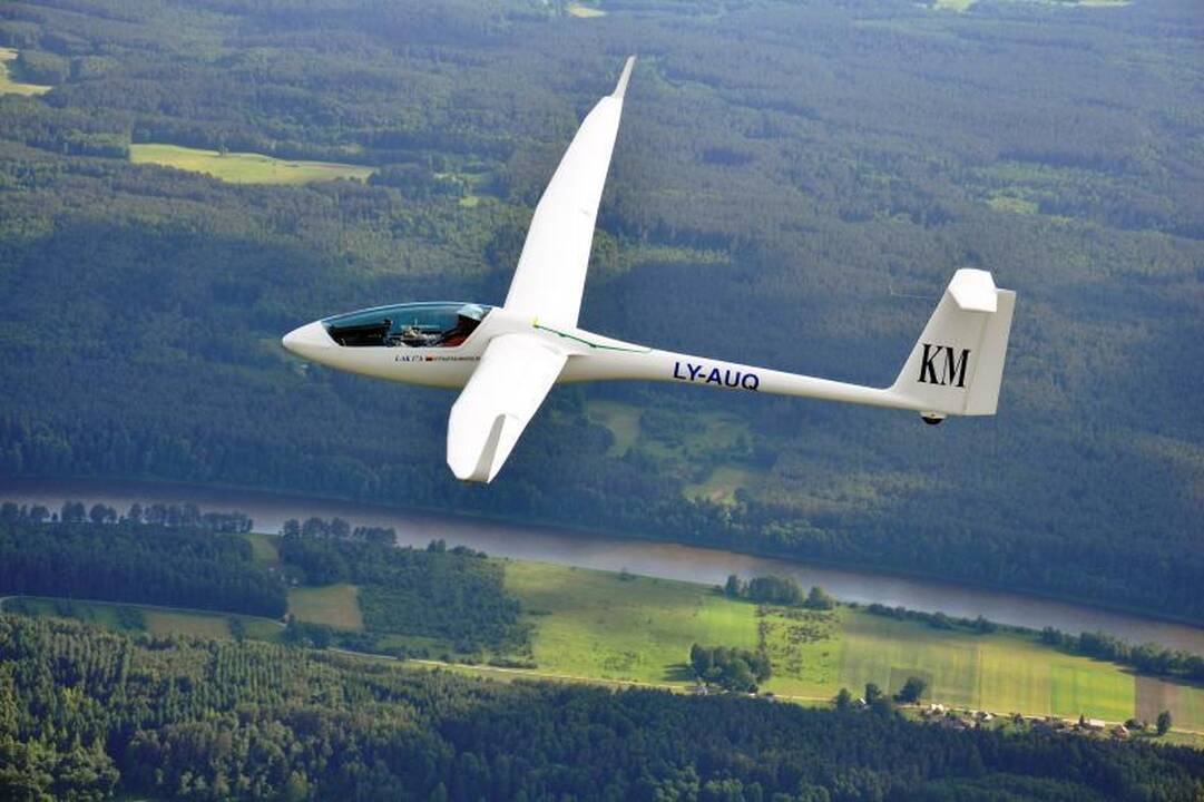 Lietuviai gamina jau aštuntą elektra varomą sklandytuvą