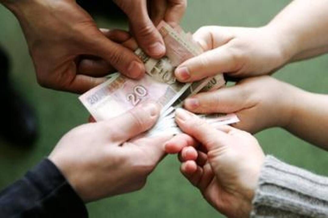 Vyriausybė neviešai pasiskolino dar 15 mln. eurų
