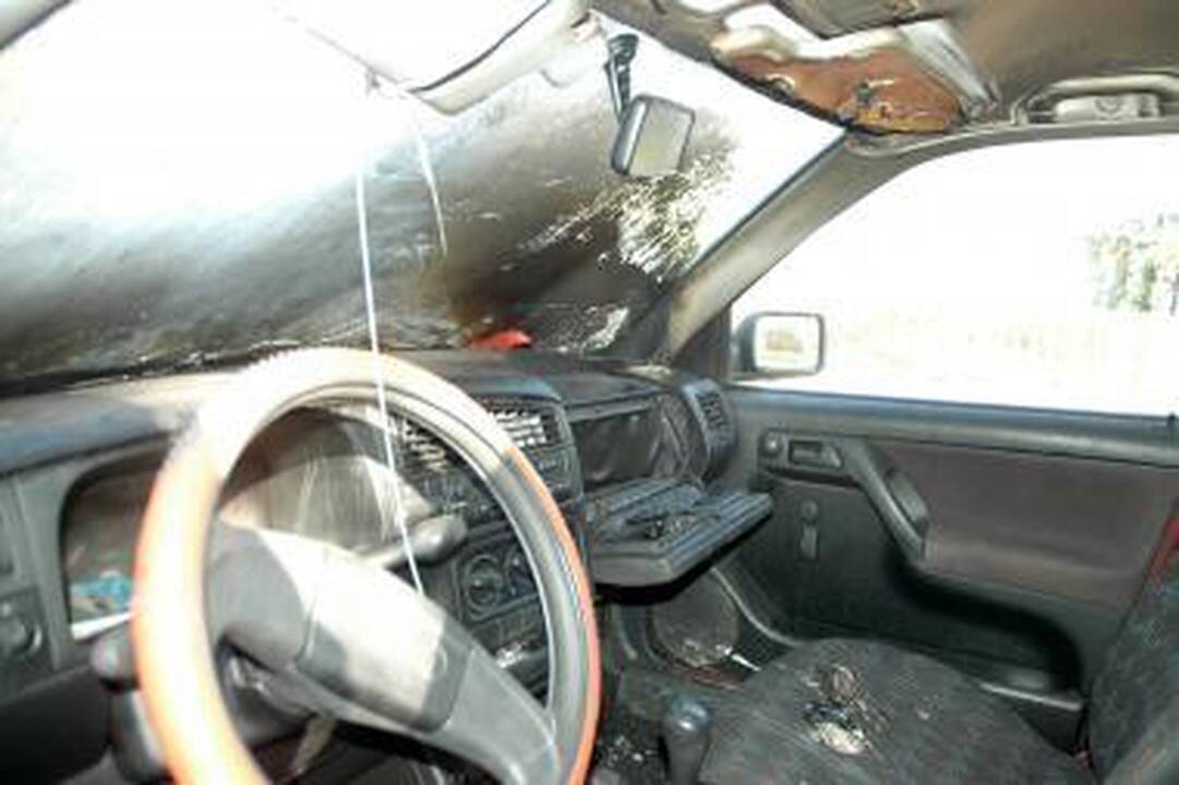 Kaune naktį degė automobilis