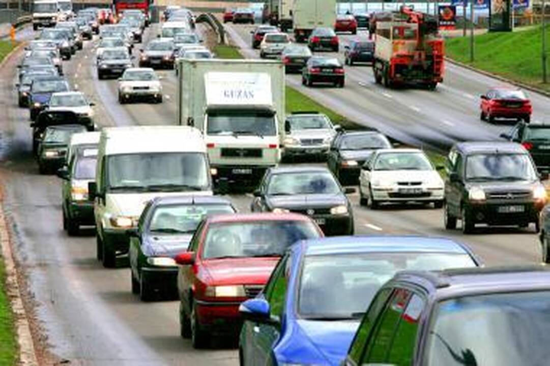 Vairuotojai protestuos dėl automobilių mokesčio