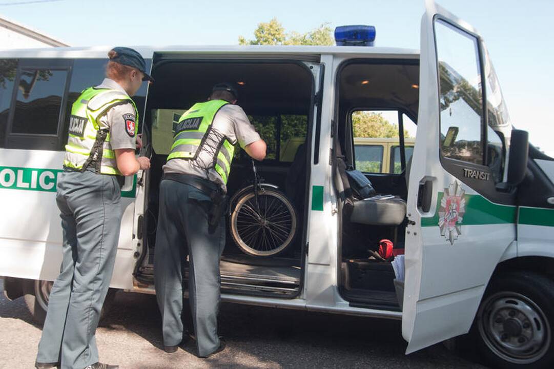 Vilniuje partrenktas mažametis dviratininkas