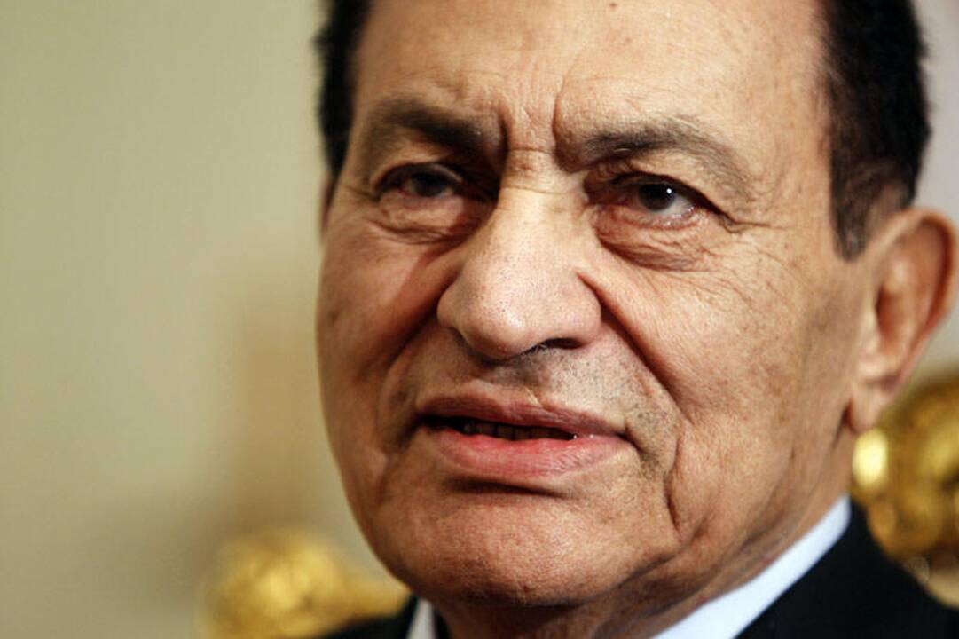 Egipto sveikatos apsaugos ministerija neigia, kad H.Mubaraką ištiko koma